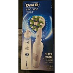 Oral-B Pro 1000 Electric Toothbrush with (1) Brush Head, Rechargeable, White